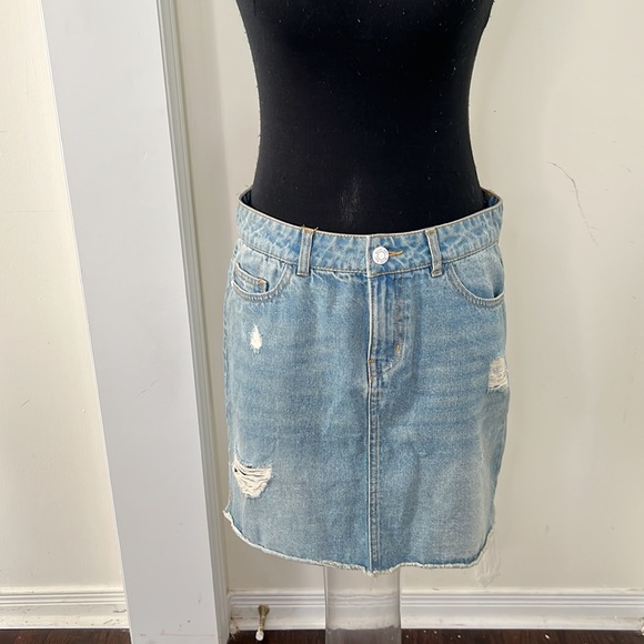 Noisy May Distressed Who Care Care Denim Jeans Skirt Size Medium - Picture 11 of 13